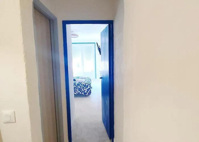 Santorini, Relaxing Spa, Terrace And Parking Apartamento